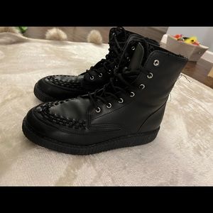 Black TUKskin 7 eye viva II boot